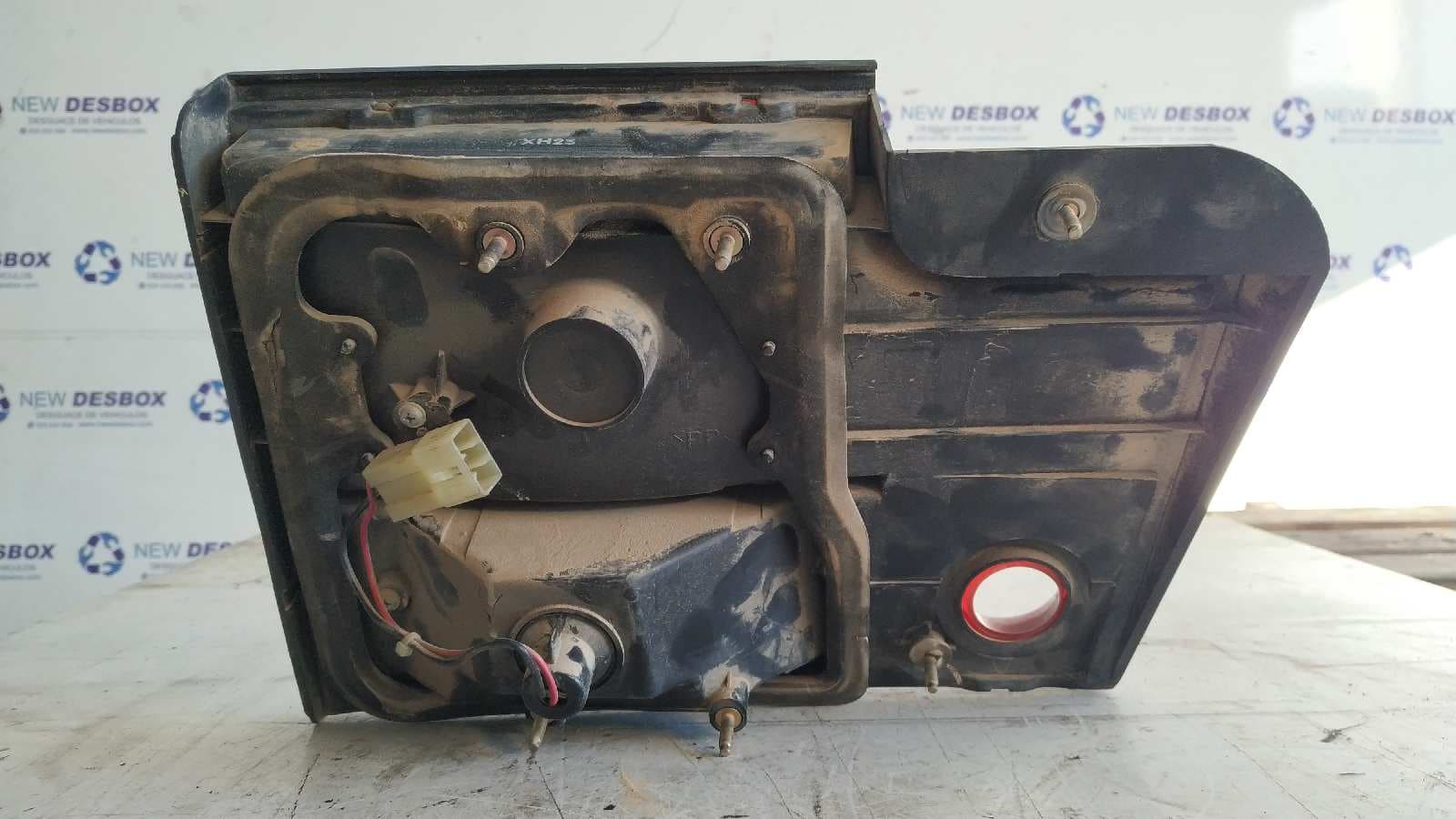 Recambio de PILOTO PORTON DERECHO para SSANGYONG MUSSO 2.3 Turbodiesel CAT referencia OEM IAM    - GRIS 5