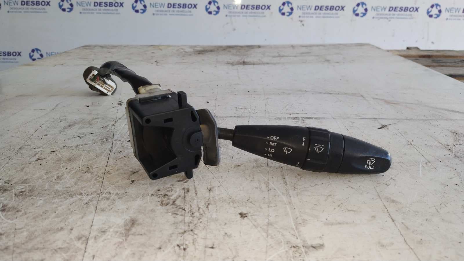 Recambio de MANDO LIMPIA para SSANGYONG MUSSO 2.3 Turbodiesel CAT referencia OEM IAM 662L   - GRIS