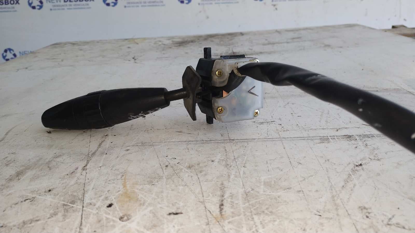 Recambio de MANDO LIMPIA para SSANGYONG MUSSO 2.3 Turbodiesel CAT referencia OEM IAM 662L   - GRIS 5