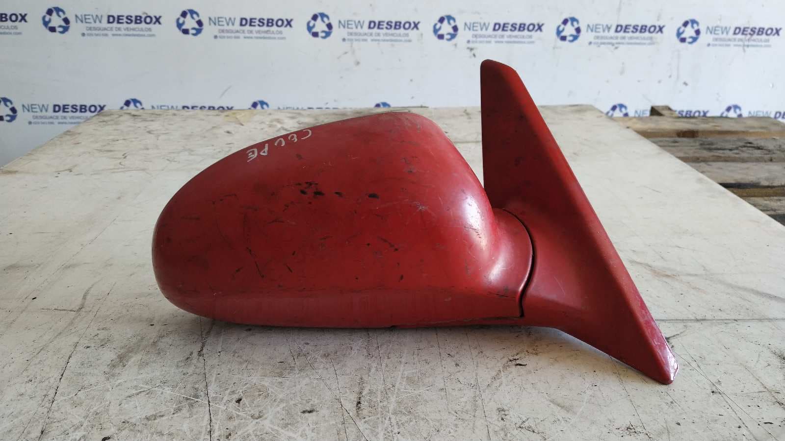 Recambio de RETROVISOR DERECHO para HYUNDAI COUPE (J2) referencia OEM IAM 010079 5