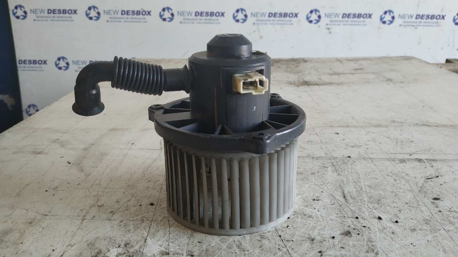Recambio de MOTOR CALEFACCION para HYUNDAI ATOS (MX) G4HC referencia OEM IAM 8E28 2