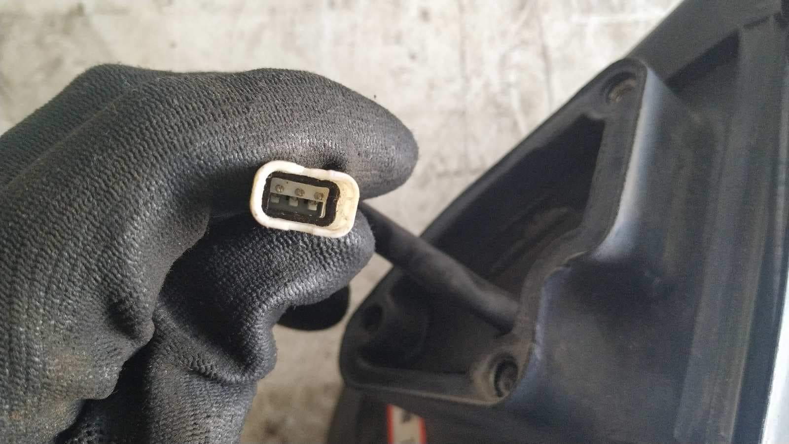 Recambio de RETROVISOR DERECHO para HYUNDAI S-COUPE (SL) referencia OEM IAM 4607 3