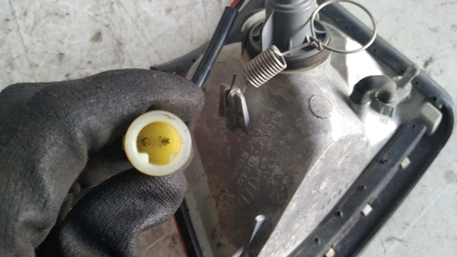 Recambio de PILOTO DELANTERO DERECHO para HYUNDAI S-COUPE (SL) referencia OEM IAM 921222 2