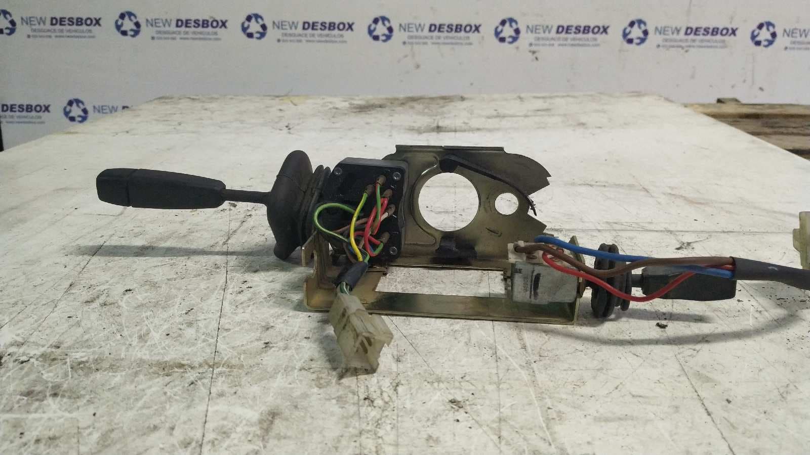 Recambio de MANDO LIMPIA para LAND ROVER DEFENDER (LD) referencia OEM IAM 3