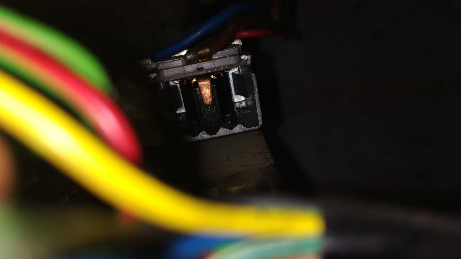 Recambio de MANDO LIMPIA para LAND ROVER DEFENDER (LD) referencia OEM IAM 4