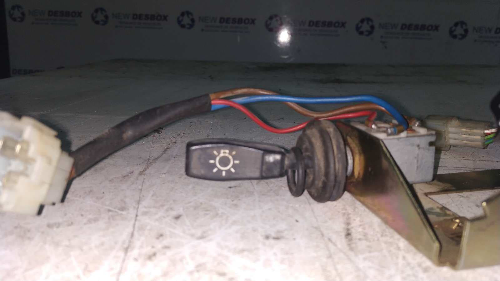 Recambio de MANDO LIMPIA para LAND ROVER DEFENDER (LD) referencia OEM IAM 7