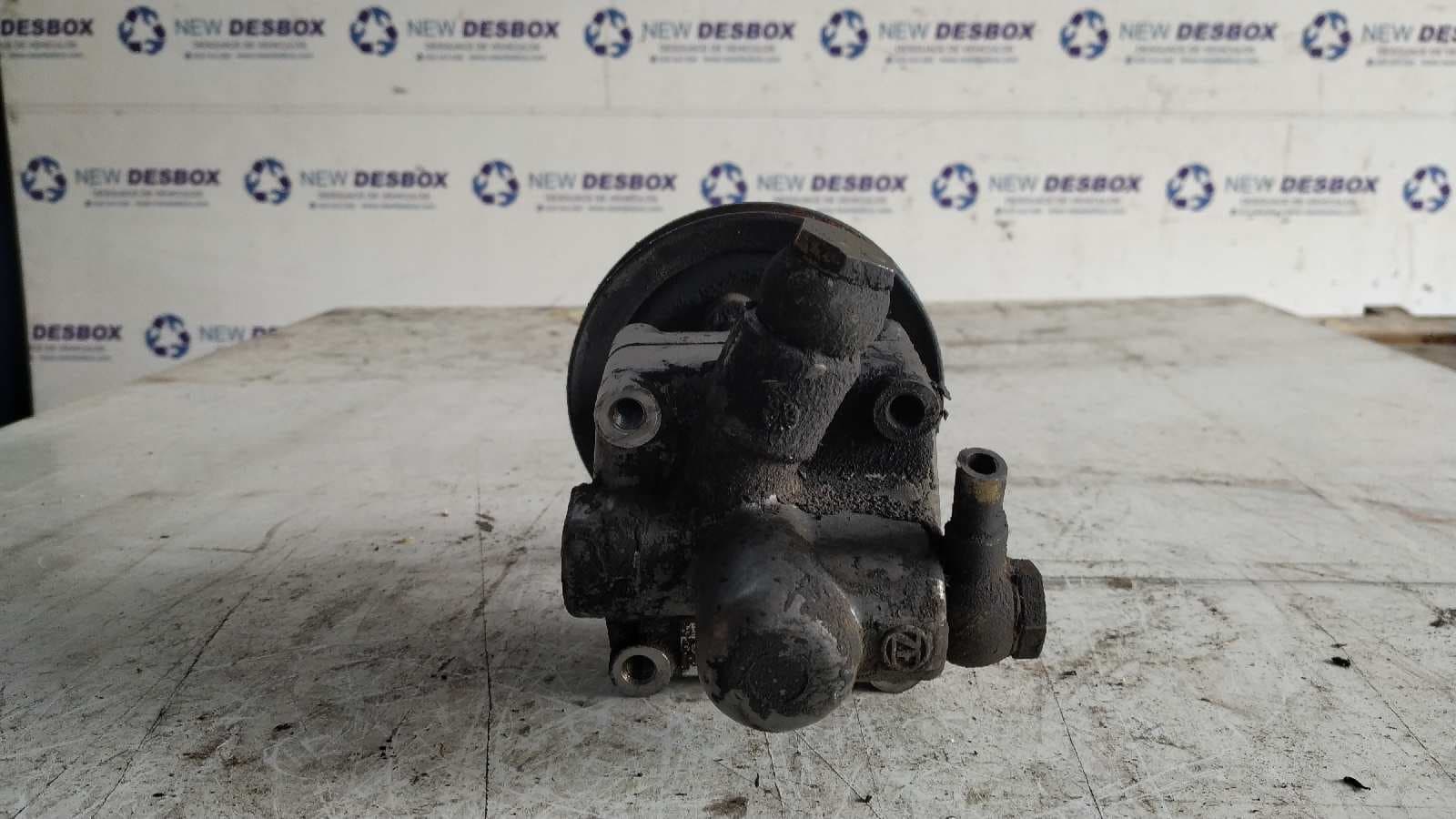 Recambio de BOMBA DIRECCION para BMW SERIE 7 (E32) M30B30 referencia OEM IAM 7681955166 7