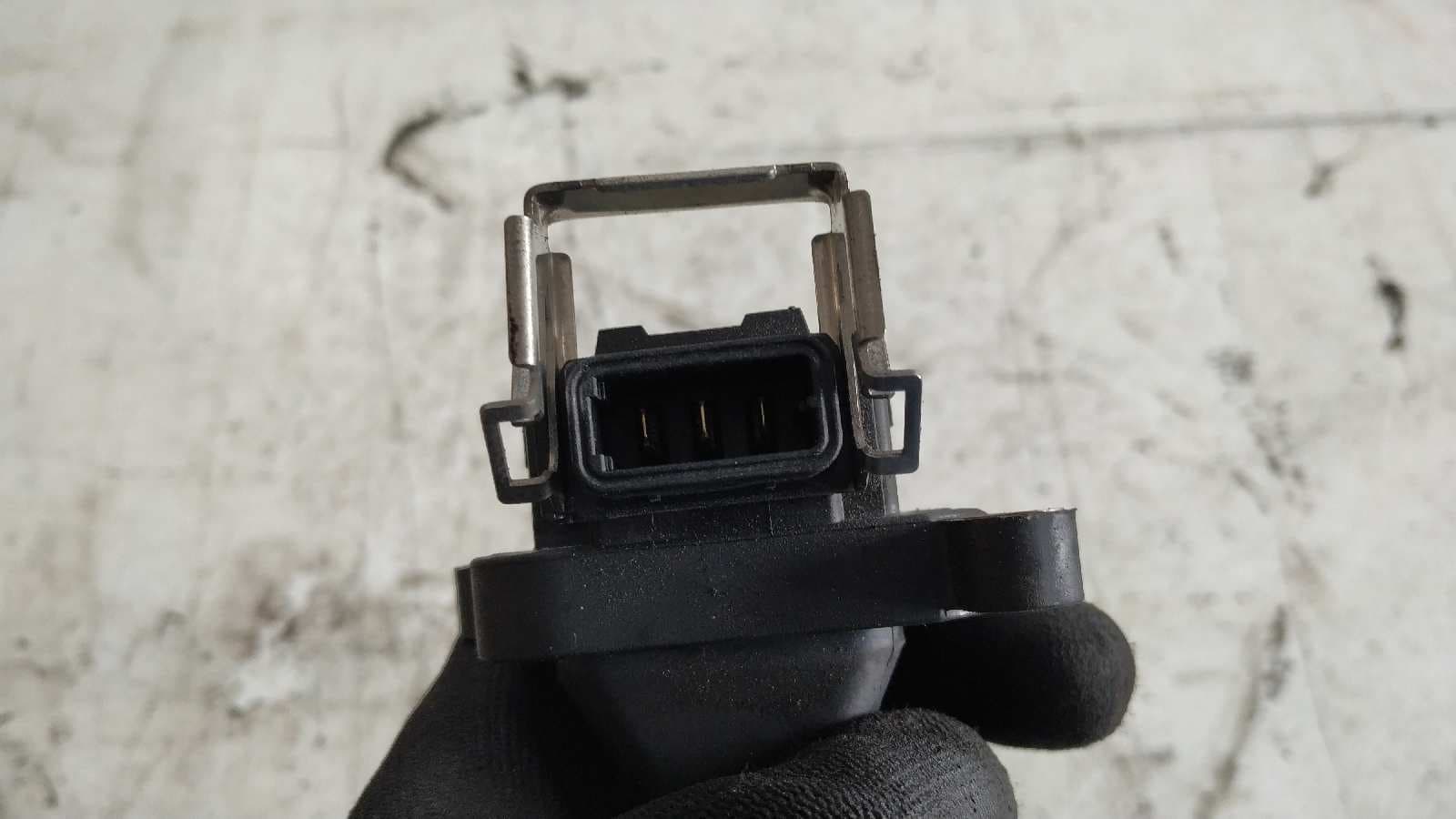 Recambio de BOBINA ENCENDIDO para BMW SERIE 5 BERLINA (E39) 528i M52TU referencia OEM IAM 1703227   - NEGRO 4
