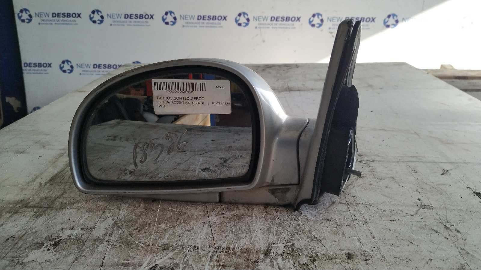 Recambio de RETROVISOR IZQUIERDO para HYUNDAI ACCENT (LC) CRDi GL D3EA referencia OEM IAM 012188   - GRIS