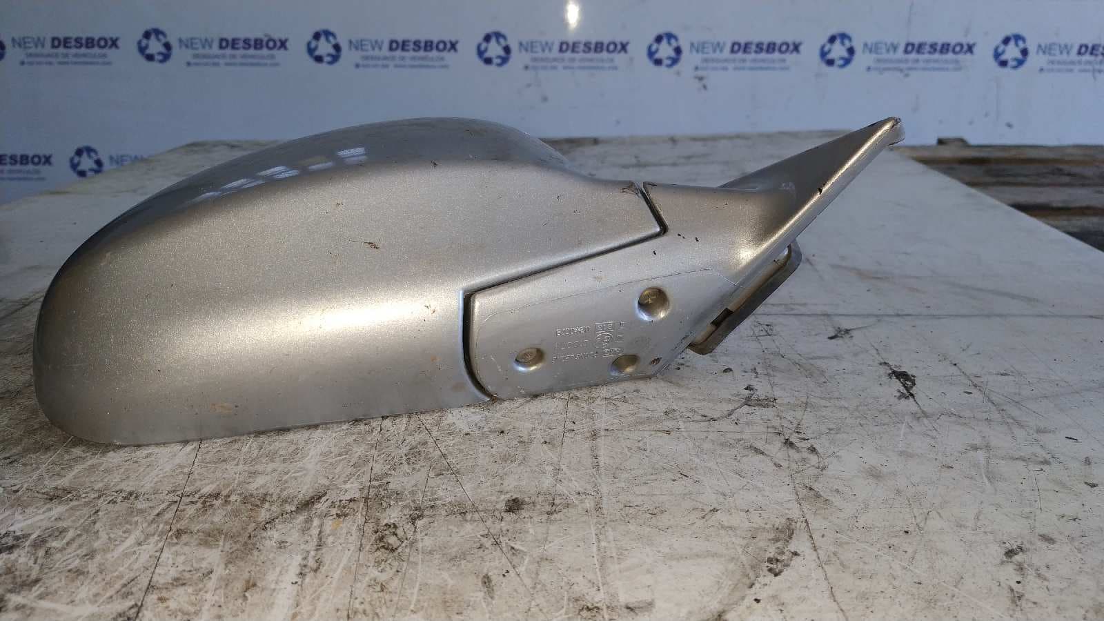 Recambio de RETROVISOR DERECHO para HYUNDAI COUPE (J2) 1.6 16V CAT G4GR referencia OEM IAM 010079   - GRIS 5