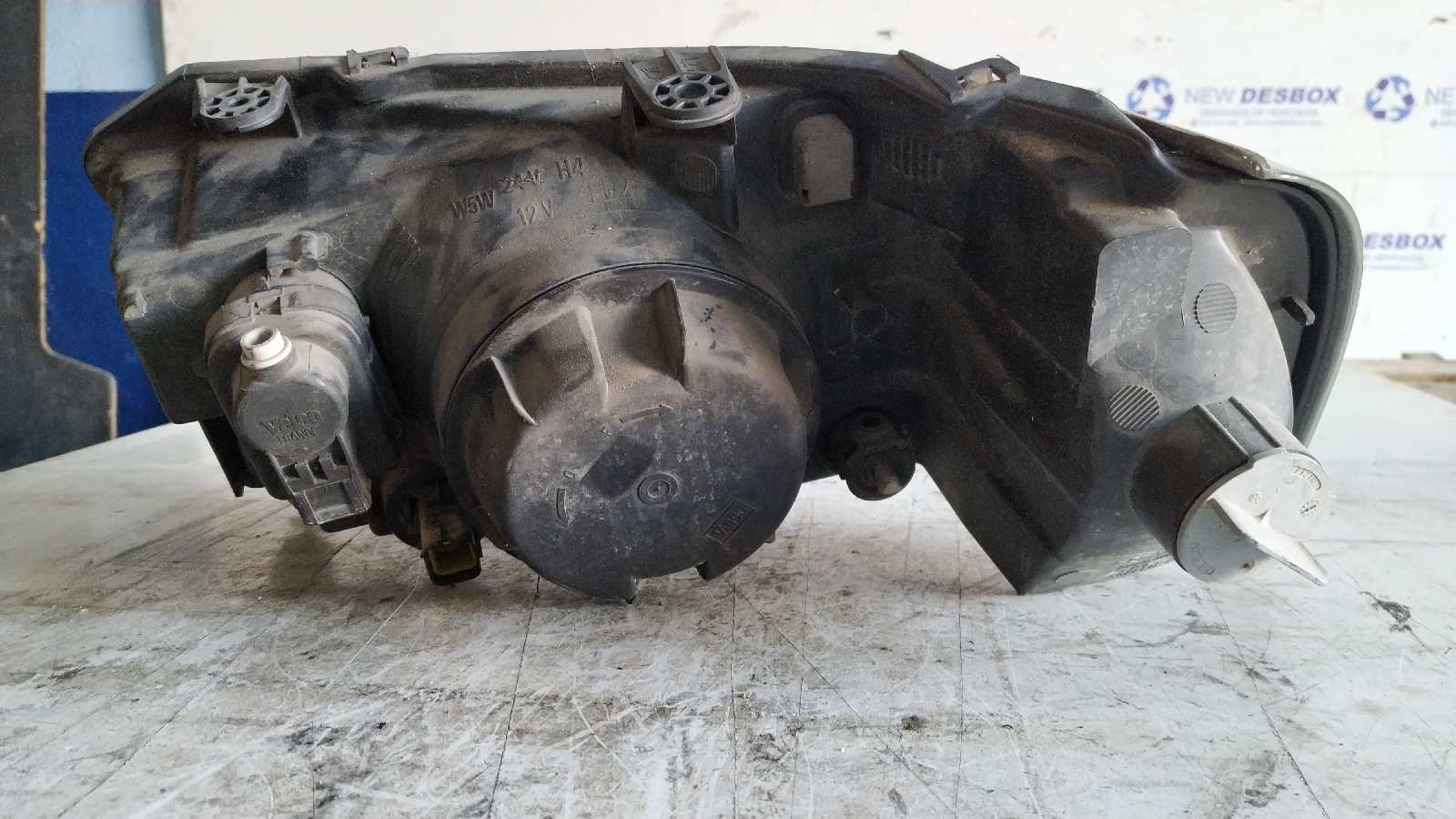 Recambio de FARO DERECHO para LAND ROVER FREELANDER (LN) referencia OEM IAM 88203322 3