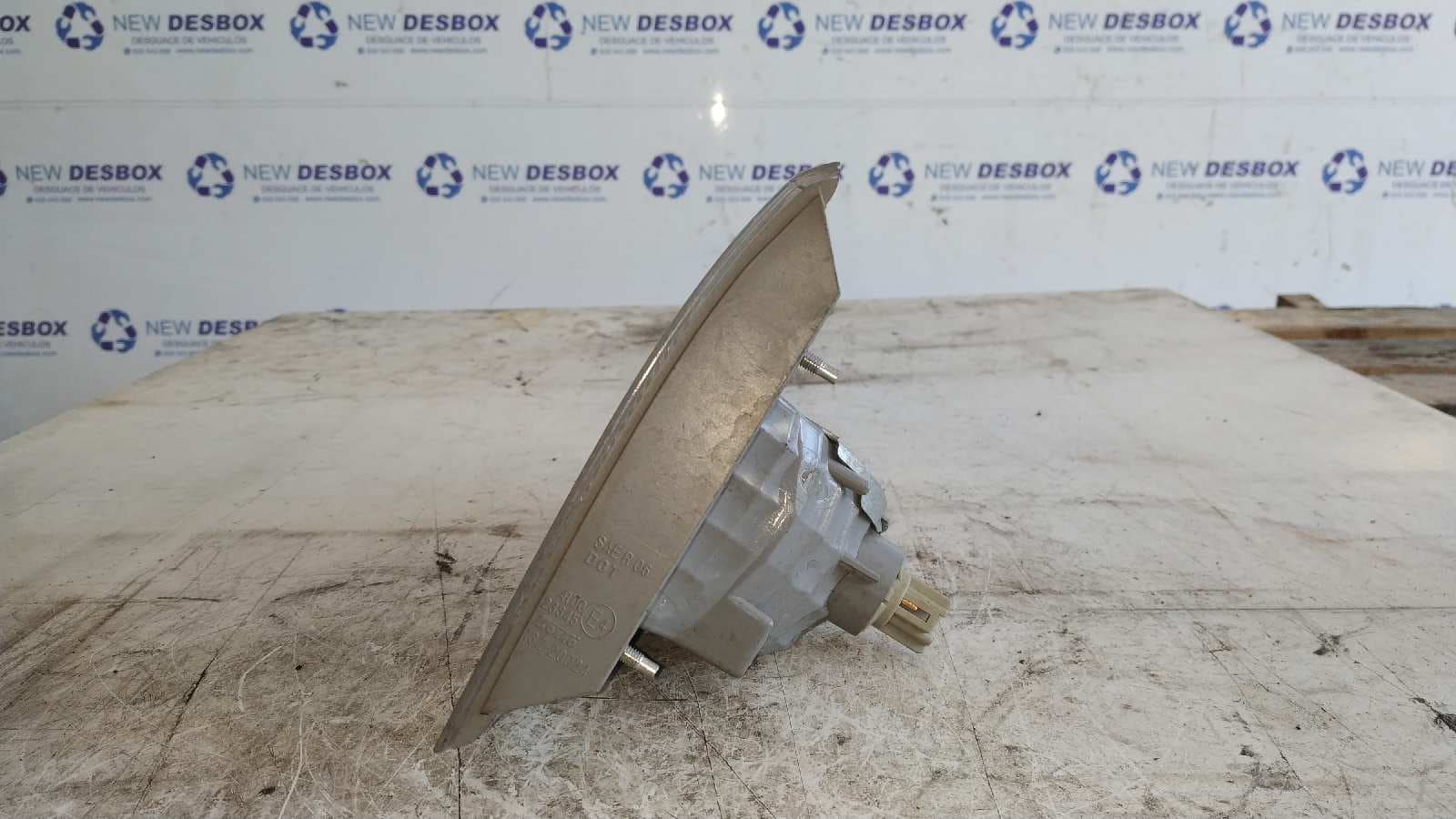 Recambio de PILOTO PORTON DERECHO para SUBARU IMPREZA G12 EJ204 referencia OEM IAM 13220024   - AZUL 3