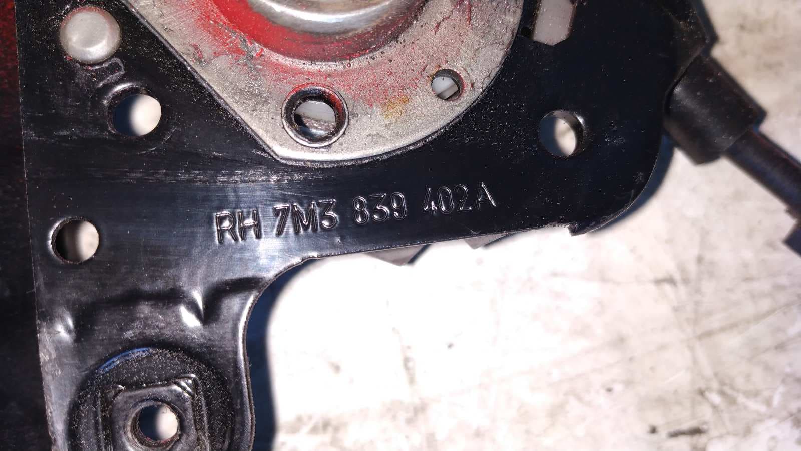 Recambio de ELEVALUNAS TRASERO DERECHO para FORD GALAXY (VY) Ambiente AUY referencia OEM IAM YM21A27000BA   - ROJO 4