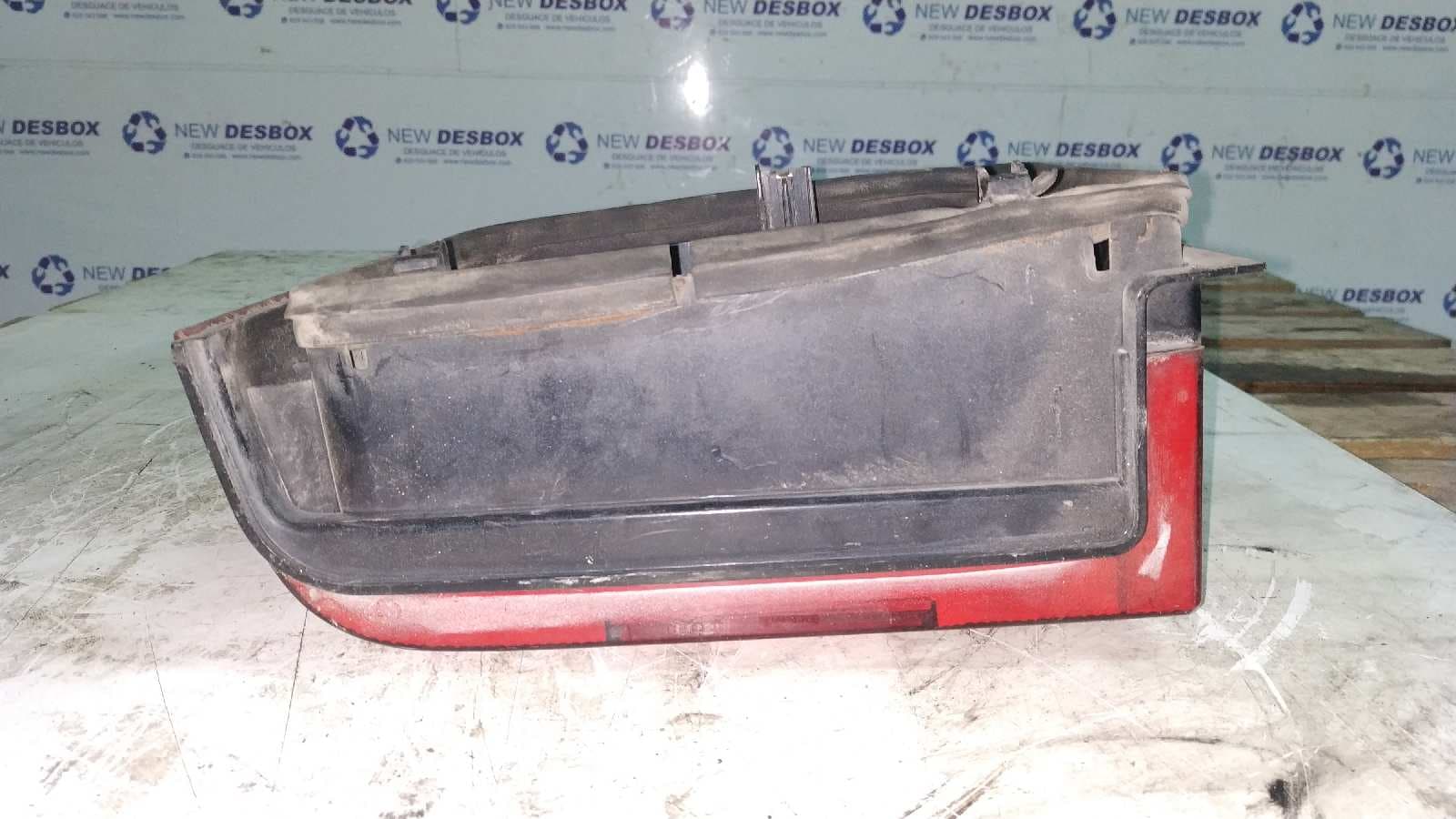 Recambio de PILOTO TRASERO DERECHO para CITROEN BX BERLINA 1.9 CAT (DFW) referencia OEM IAM VALEO 2179 3