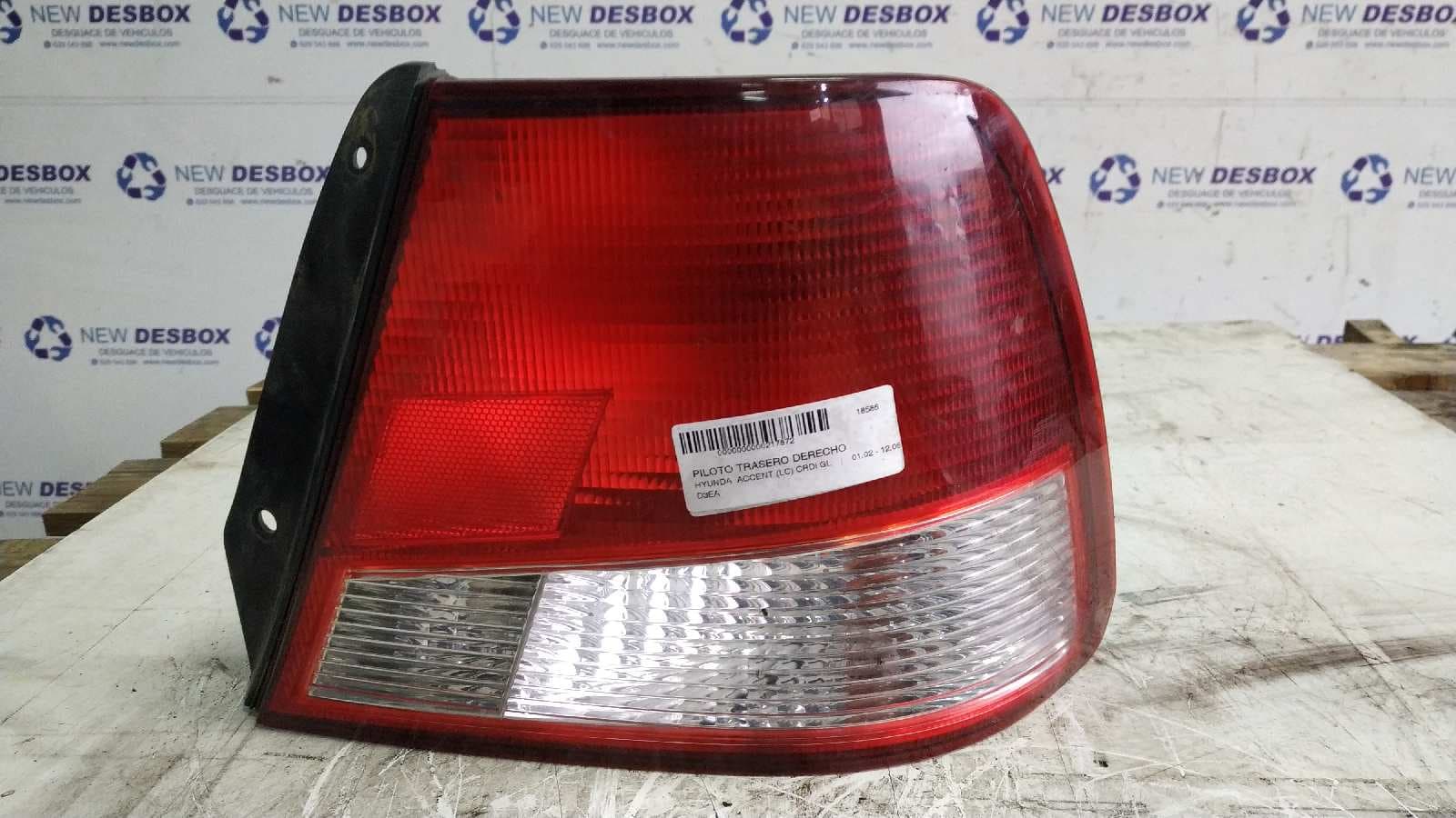 Recambio de PILOTO TRASERO DERECHO para HYUNDAI ACCENT (LC) CRDi GL D3EA referencia OEM IAM 1156NA   - GRIS