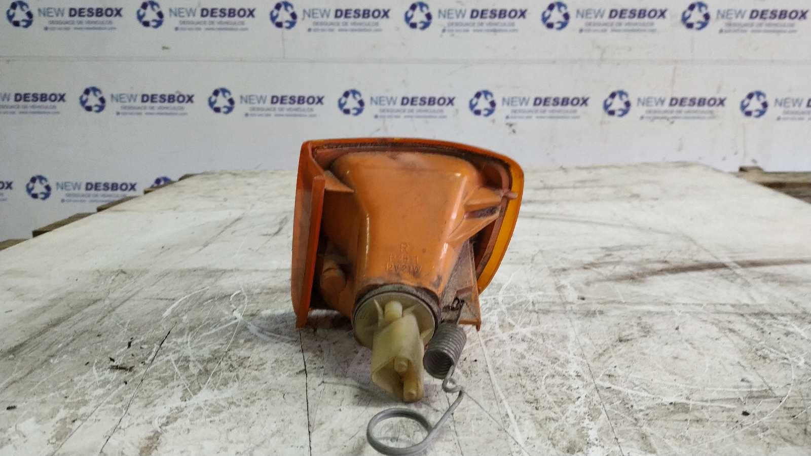 Recambio de PILOTO DELANTERO DERECHO para FORD FIESTA BERL./COURIER referencia OEM IAM 5