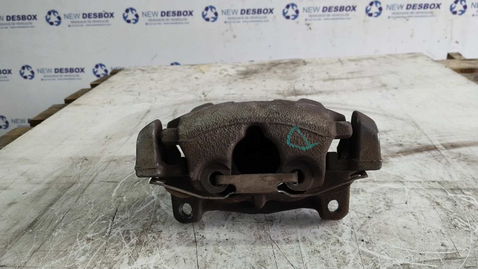 Recambio de PINZA DE FRENO DELANTERA DERECHA para FORD S-MAX (CA1) Titanium (03.2010->) QXWB referencia OEM IAM 746   - BLANCO 2