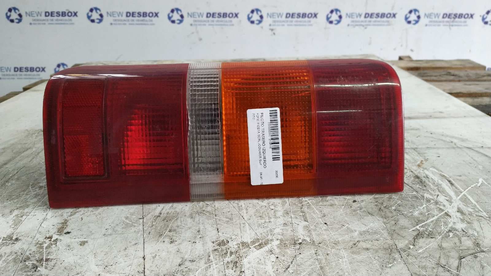 Recambio de PILOTO TRASERO IZQUIERDO para FORD FIESTA BERL./COURIER Surf RTC referencia OEM IAM 90VB13405AB   - GRIS
