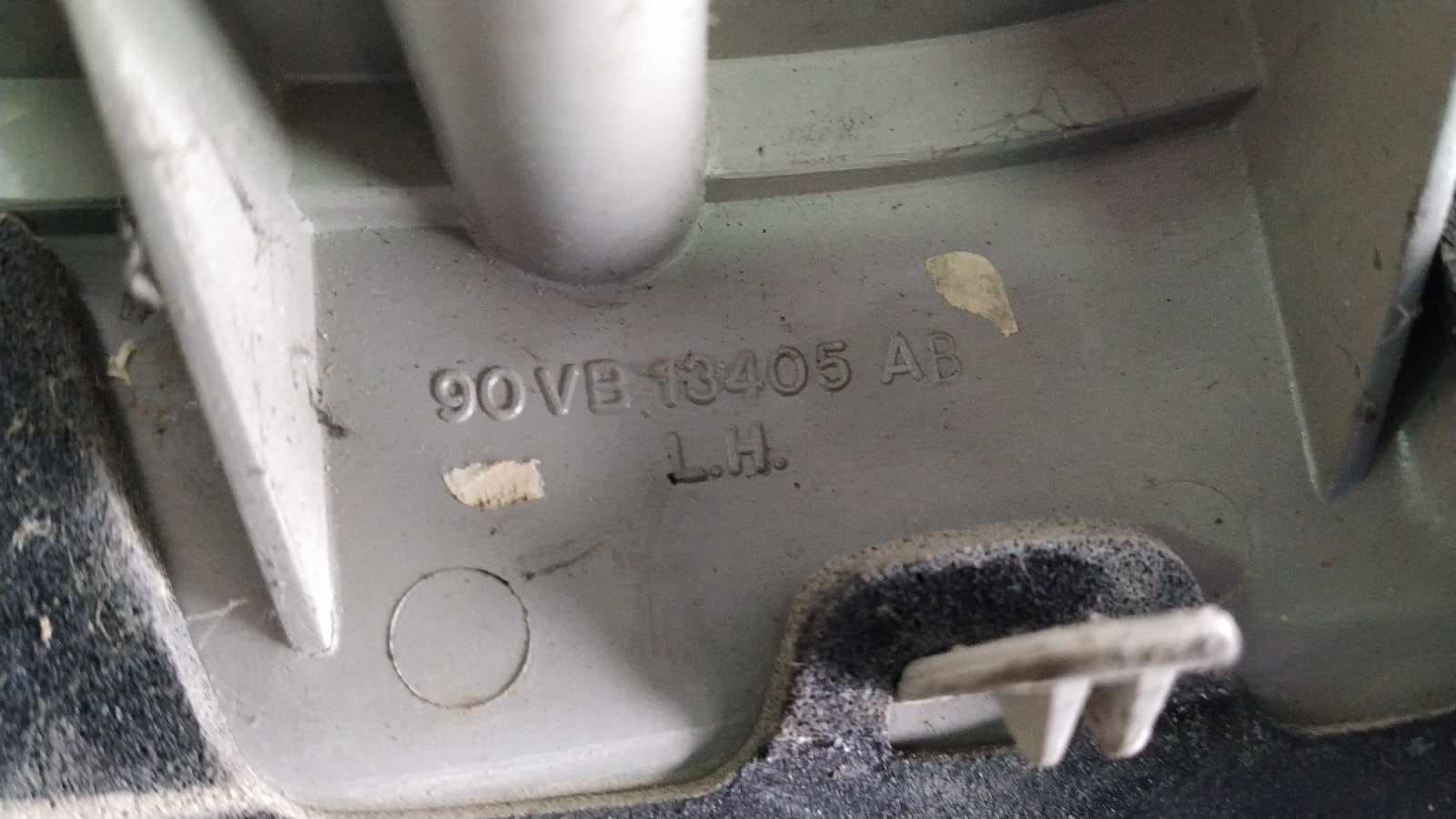 Recambio de PILOTO TRASERO IZQUIERDO para FORD FIESTA BERL./COURIER Surf RTC referencia OEM IAM 90VB13405AB   - GRIS 5