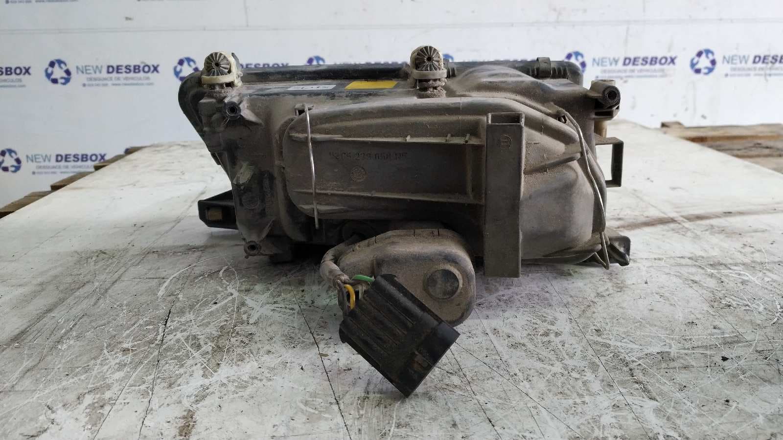 Recambio de FARO DERECHO para ALFA ROMEO 155 2.0 referencia OEM IAM 0301085302 8