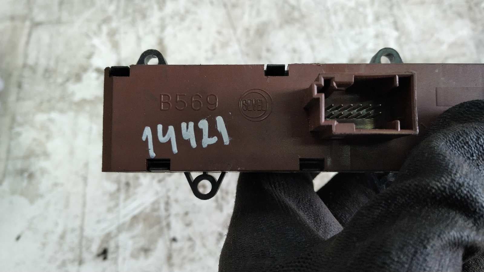 Recambio de WARNING para FIAT DUCATO MAXI CAJA ABIERTA (09.2006 =>) 2.3 JTD CAT F1AE0481D referencia OEM IAM 7354213580   - BLANCO 3