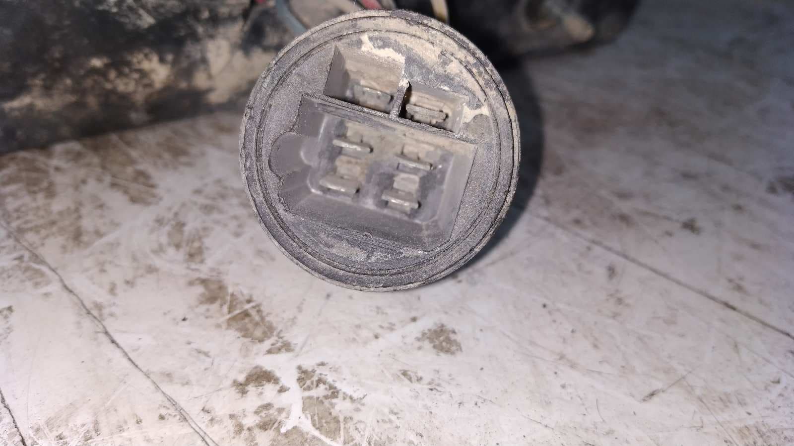 Recambio de PILOTO TRASERO DERECHO para IVECO DAILY CAJA CERRADA (1989 =>) 2.5 Diesel referencia OEM IAM    - BLANCO 2