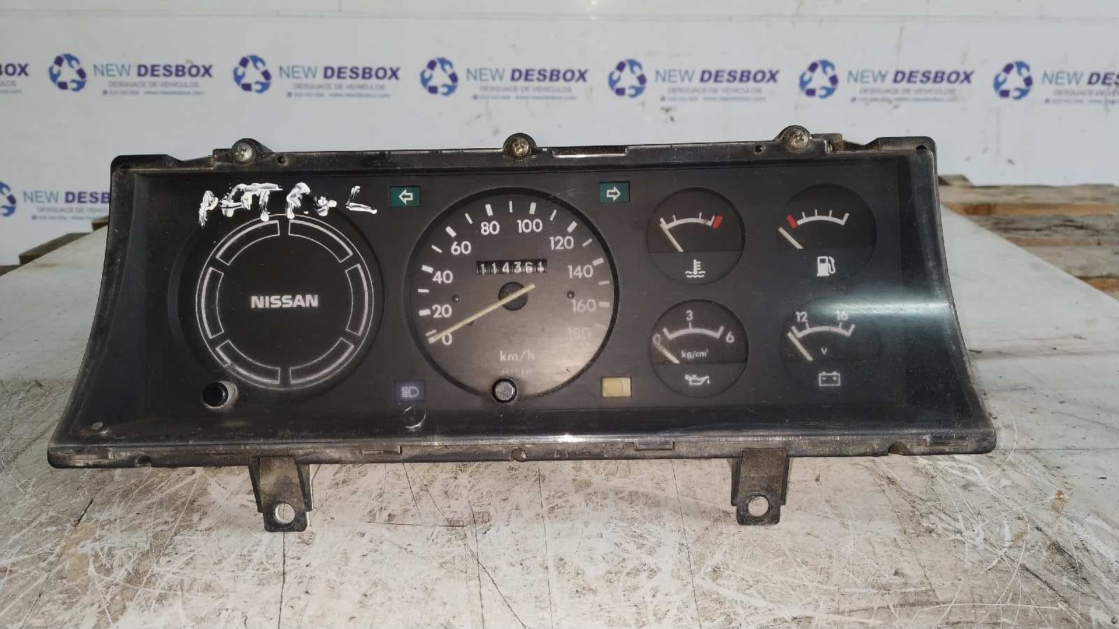 Recambio de CUADRO INSTRUMENTOS para NISSAN PATROL (K/W260) RD28 referencia OEM IAM 19583009