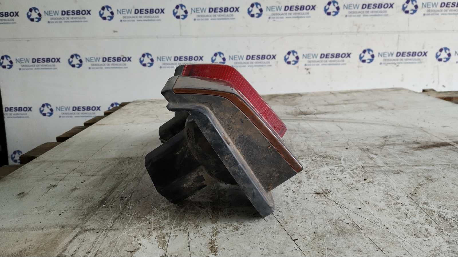 Recambio de PILOTO TRASERO DERECHO para NISSAN VANETTE (C 220) referencia OEM IAM 22052439 2