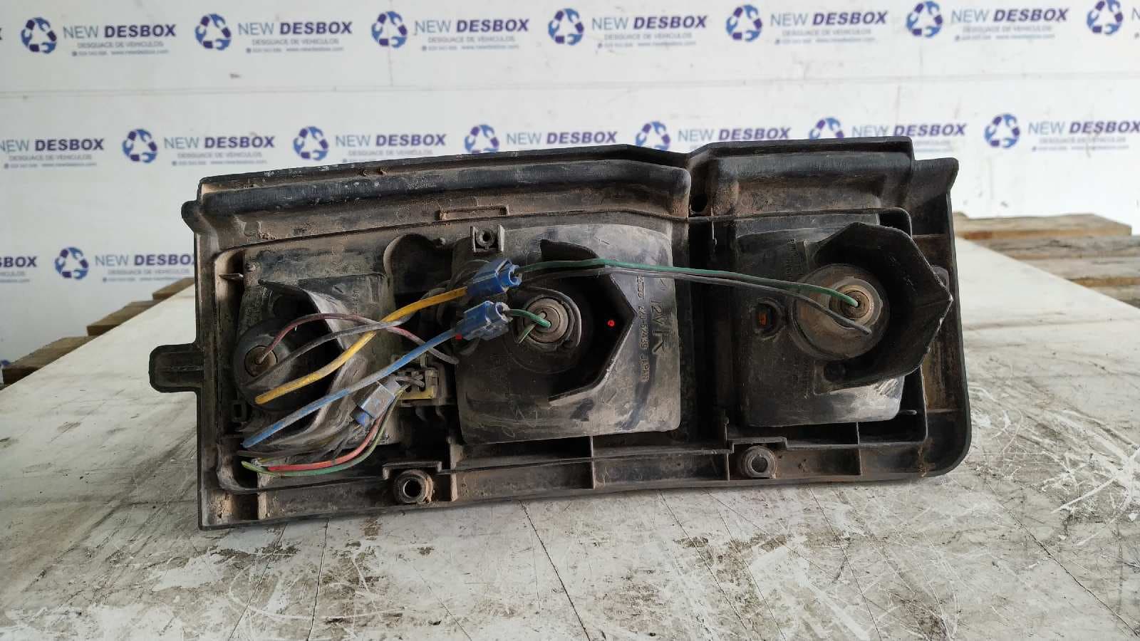 Recambio de PILOTO TRASERO DERECHO para NISSAN VANETTE (C 220) referencia OEM IAM 22052439 7