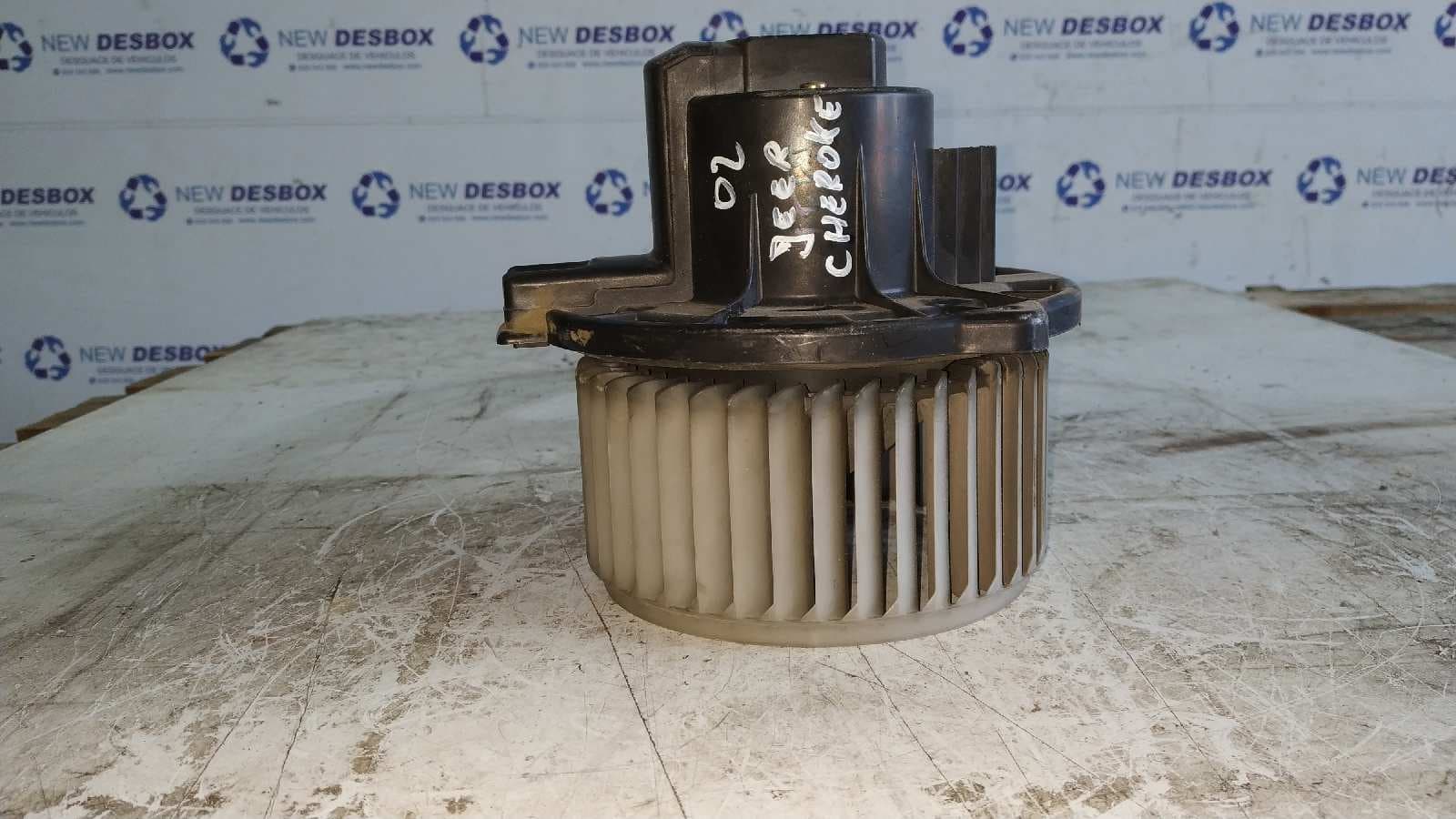 Recambio de MOTOR CALEFACCION para CHRYSLER JEEP GR.CHEROKEE (WJ/WG) D VM73B referencia OEM IAM AY1661000230