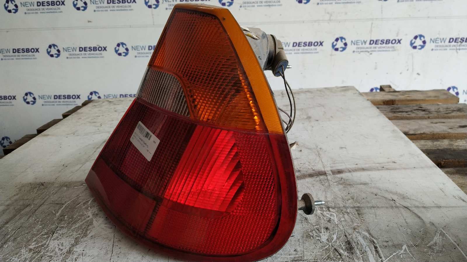 Recambio de PILOTO TRASERO DERECHO para CHRYSLER 300 M (LR) 2.7 CAT G2.7L referencia OEM IAM 58622E   - MARRON 5