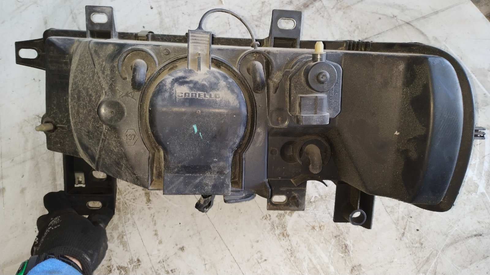 Recambio de FARO DERECHO para OPEL MOVANO 2.5 Diesel (S8U-772 / L93) S8UW7 referencia OEM IAM 7700352104C 6