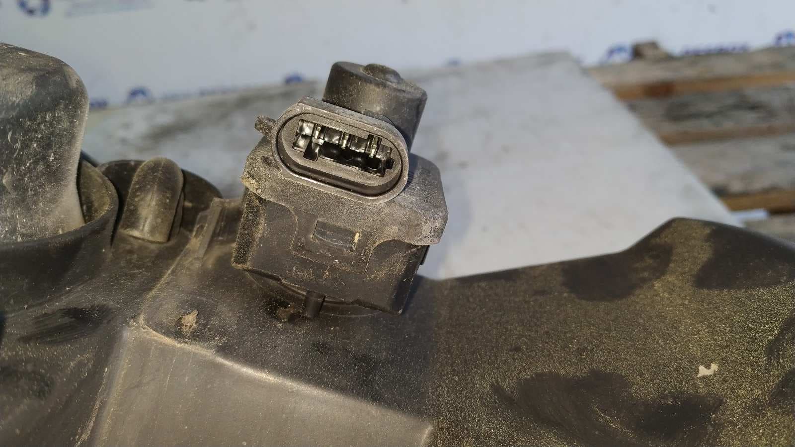 Recambio de FARO DERECHO para OPEL MOVANO 2.5 Diesel (S8U-772 / L93) S8UW7 referencia OEM IAM 7700352104C 5
