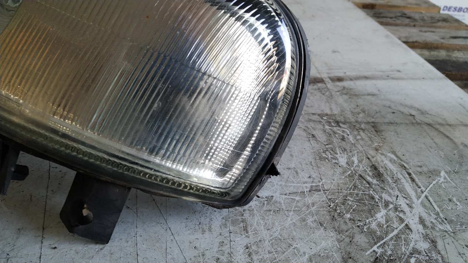 Recambio de FARO IZQUIERDO para RENAULT MASTER COMBI DESDE '98 2.2 Diesel G9U720 referencia OEM IAM 7700352103   - BLANCO 4