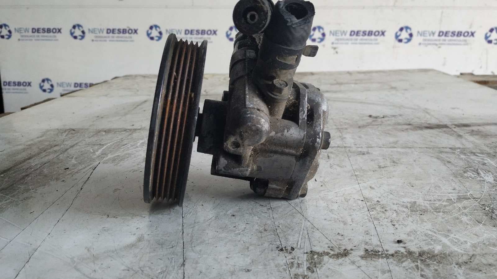 Recambio de BOMBA DIRECCION para KIA CARNIVAL II J3 referencia OEM IAM 11114 2