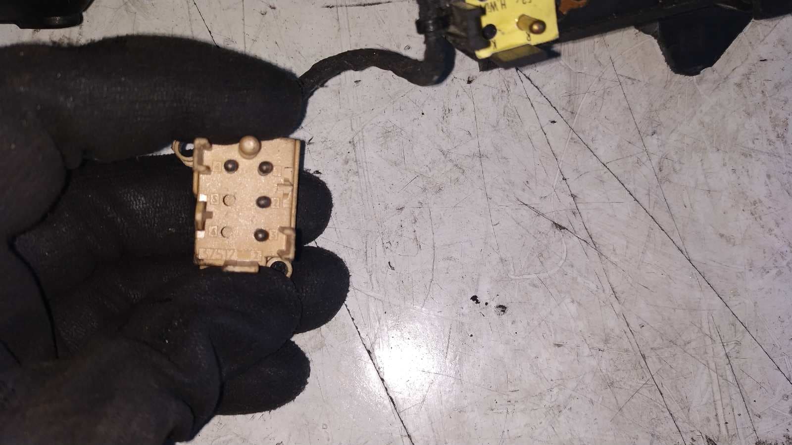 Recambio de MANDO MULTIFUNCION para AUDI 100 BERLINA (C4) referencia OEM IAM Q4A0953503A 5
