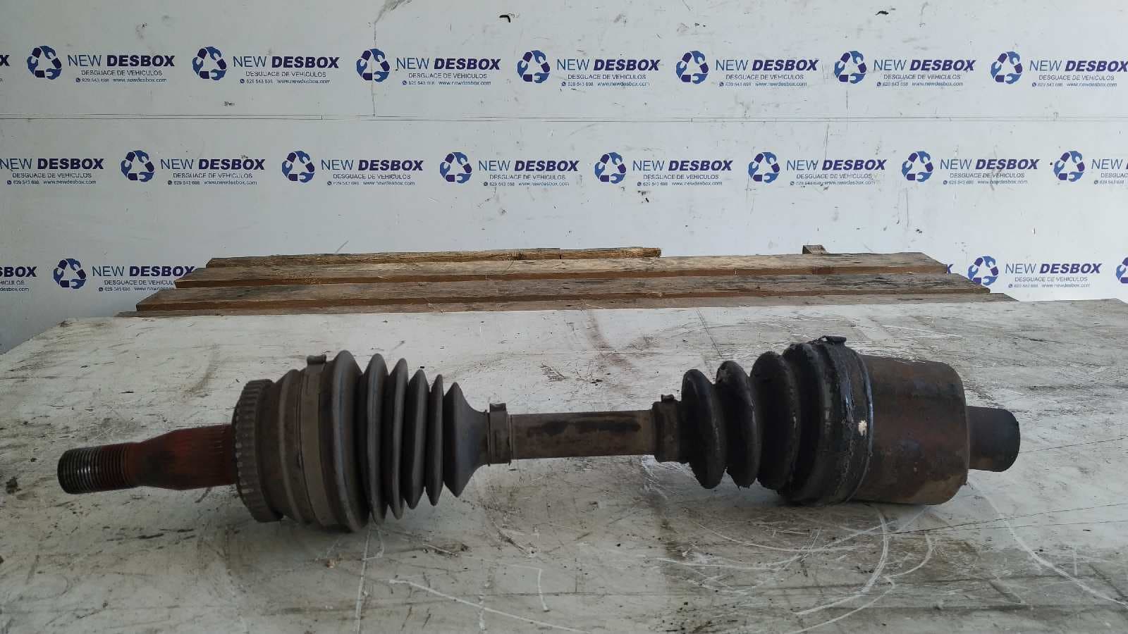 Recambio de TRANSMISION DELANTERA IZQUIERDA para CHRYSLER 300 M (LR) 2.7 CAT G2.7L referencia OEM IAM    - MARRON