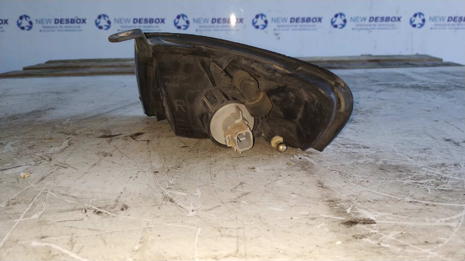 Recambio de PILOTO DELANTERO DERECHO para MAZDA 626 BERLINA (GF) 1.9 16V CAT FP43 referencia OEM IAM 21061822   - AZUL 4