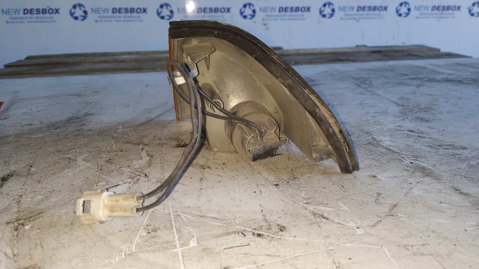 Recambio de PILOTO DELANTERO DERECHO para SUZUKI SWIFT SF BERLINA (EA) 1.3 CAT G13B referencia OEM IAM    - BLANCO 3