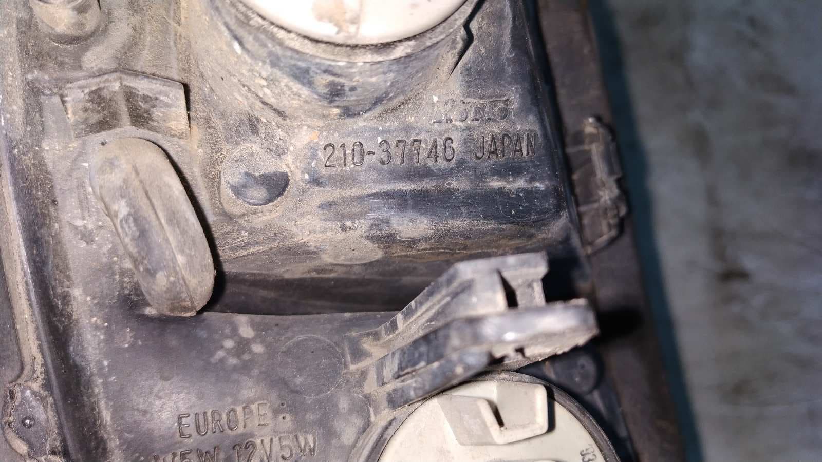 Recambio de PILOTO DELANTERO IZQUIERDO para MITSUBISHI MONTERO (V20/V40) 2500 TD GL (2-ptas.) 4D5 referencia OEM IAM 21037746   - VERDE 4