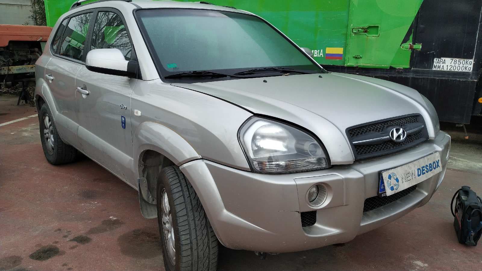 Recambio de MANGUETA DELANTERA DERECHA para HYUNDAI TUCSON (JM) D4EA referencia OEM IAM   - AZUL