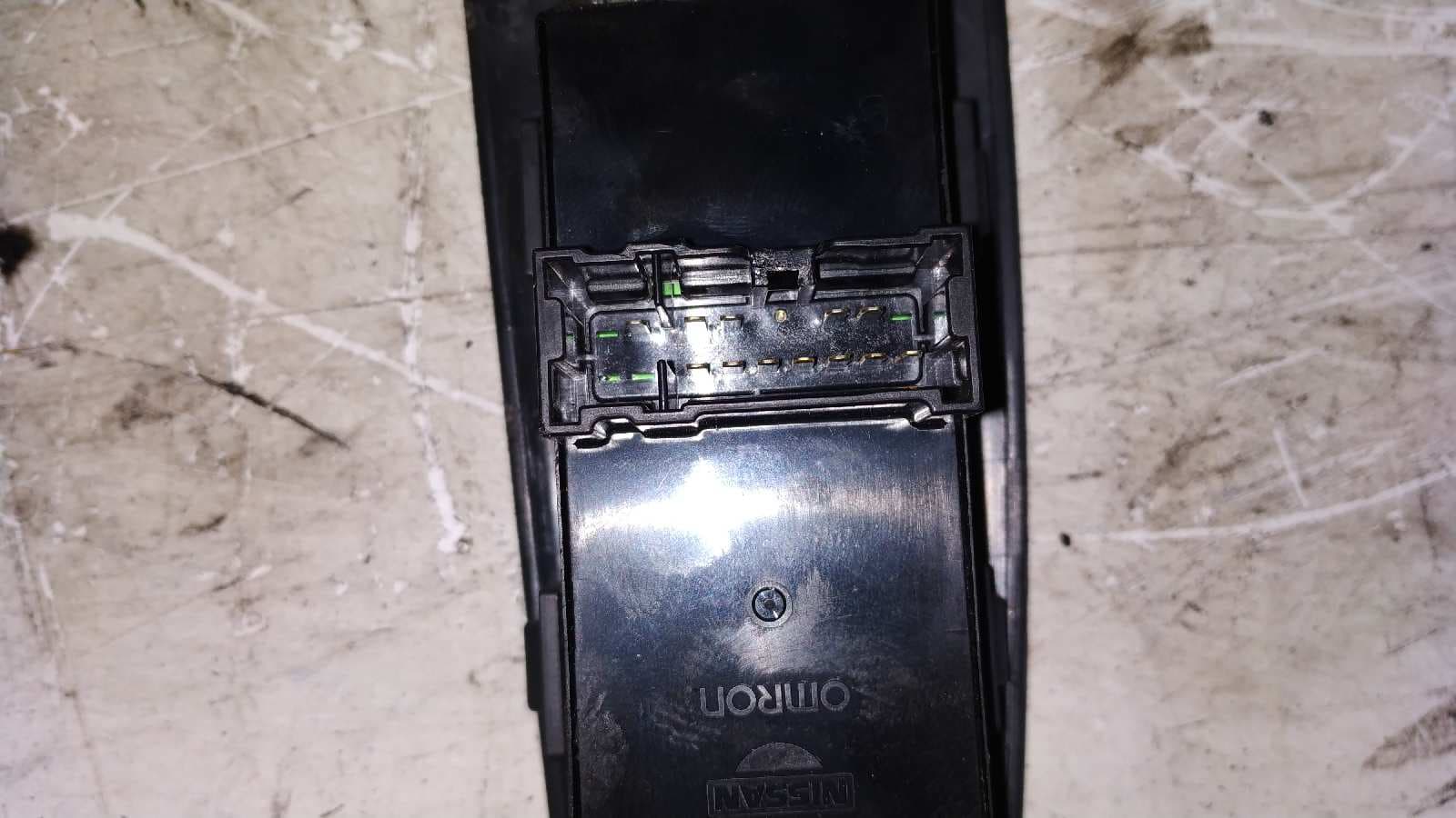 Recambio de MANDO ELEVALUNAS DELANTERO IZQUIERDO para NISSAN PRIMERA BERLINA (P12) 1.6 CAT QG16 referencia OEM IAM C8DD702N   - AZUL 5