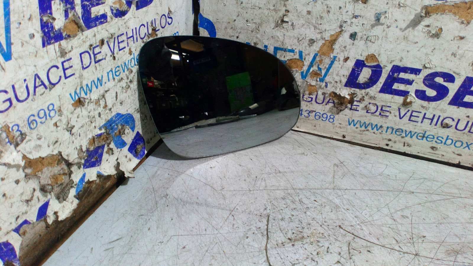 Recambio de CRISTAL RETROVISOR DERECHO para VOLKSWAGEN GOLF PLUS (5M1) referencia OEM IAM 3132R