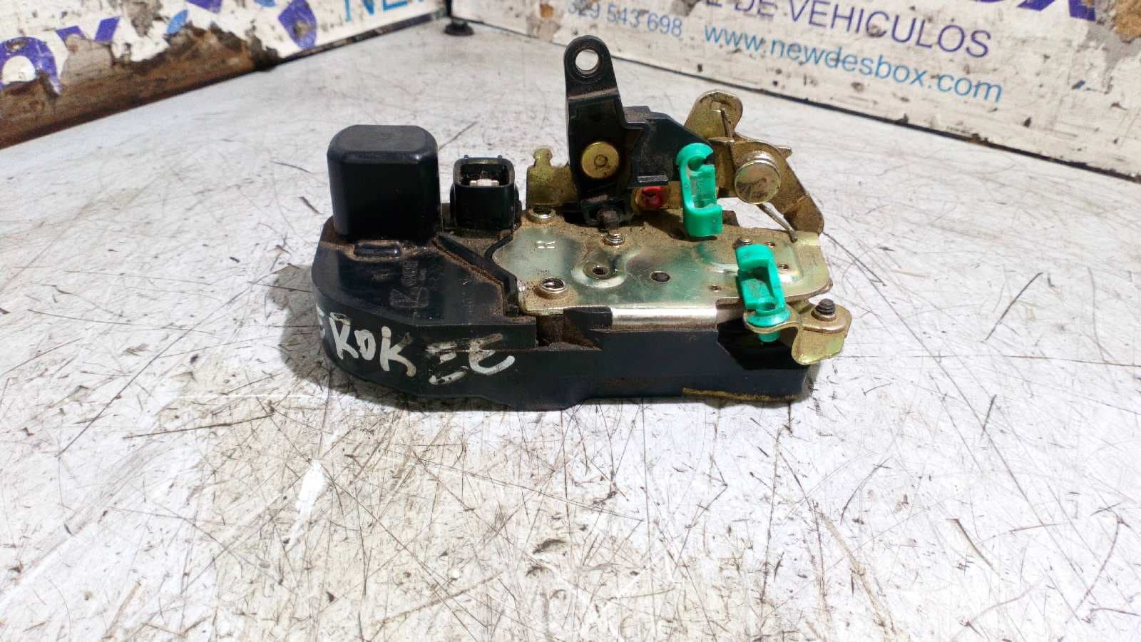 Recambio de CERRADURA PUERTA DELANTERA DERECHA para CHRYSLER JEEP GR.CHEROKEE (WJ/WG) referencia OEM IAM GR12