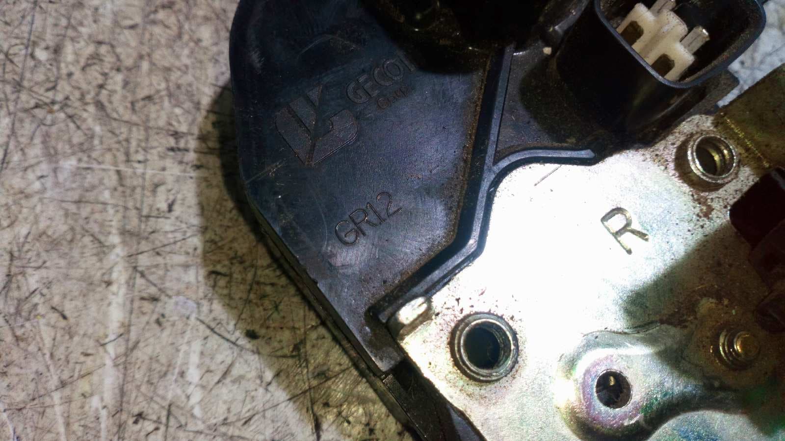 Recambio de CERRADURA PUERTA DELANTERA DERECHA para CHRYSLER JEEP GR.CHEROKEE (WJ/WG) referencia OEM IAM GR12 6