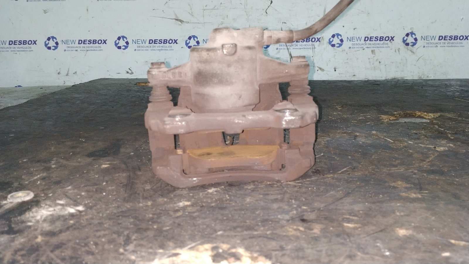 Recambio de PINZA DE FRENO DELANTERA DERECHA para FIAT FIORINO 1.3 16V M-Jet CAT 199A2000 referencia OEM IAM Y01953   - BLANCO 6