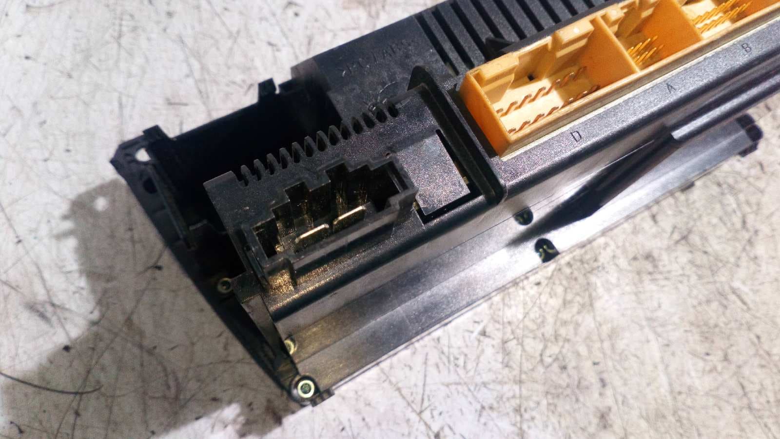Recambio de MANDO CALEFACCION / AIRE ACONDICIONADO para AUDI A6 BERLINA (4B2) 1.8 20V Turbo referencia OEM IAM 4B0820043   - VERDE 5