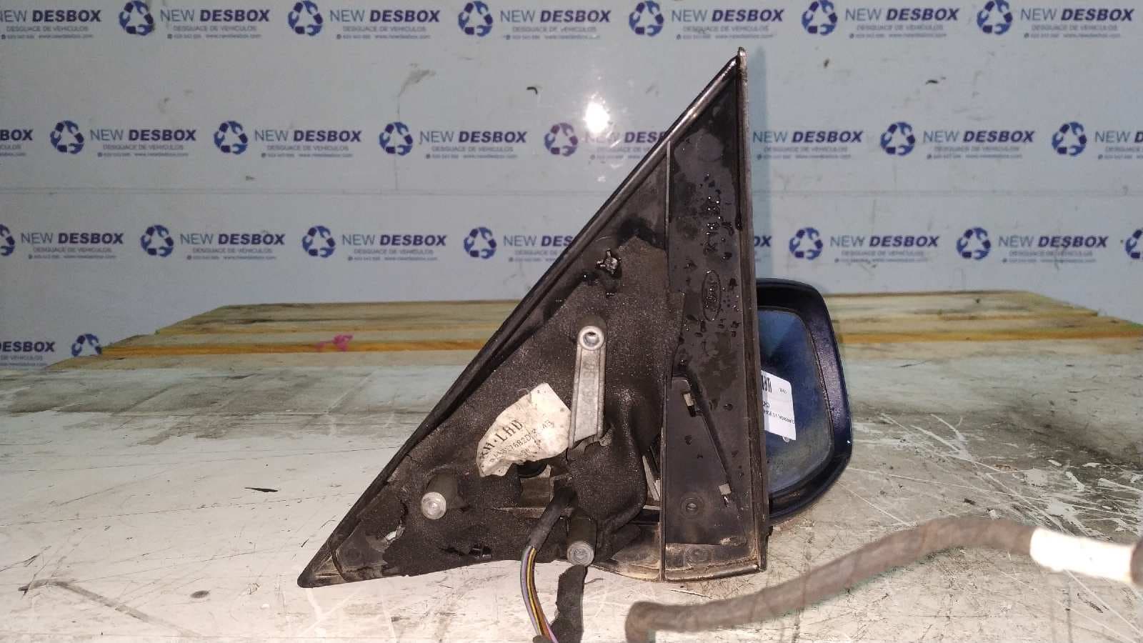 Recambio de RETROVISOR DERECHO para FORD ESCORT BERL./TURNIER 1.8 Turbodiesel CAT RVA referencia OEM IAM    - AZUL 5