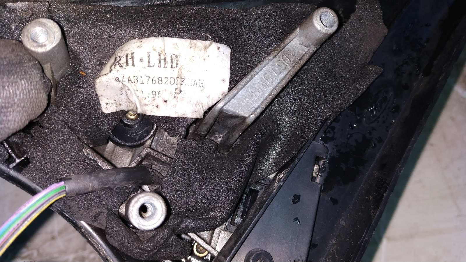Recambio de RETROVISOR DERECHO para FORD ESCORT BERL./TURNIER 1.8 Turbodiesel CAT RVA referencia OEM IAM    - AZUL 6