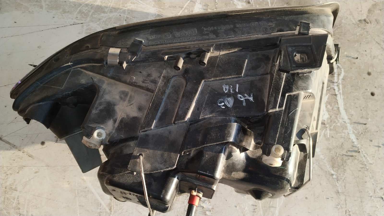 Recambio de FARO IZQUIERDO para AUDI A6 BERLINA (4B2) referencia OEM IAM 155923 4